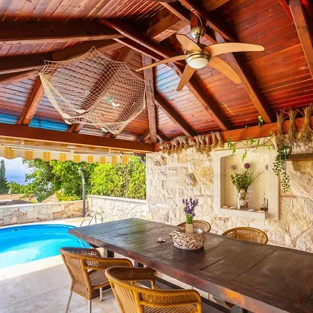 Mediterranean Terrace With Bbq, Swimming Pool And Sea View Njivice