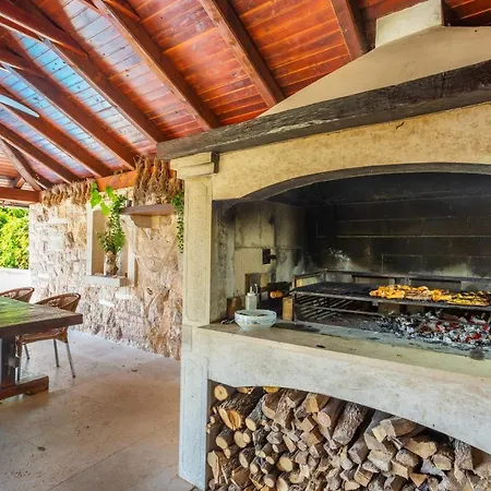 Mediterranean Terrace With Bbq, Swimming Pool And Sea View Apartman *