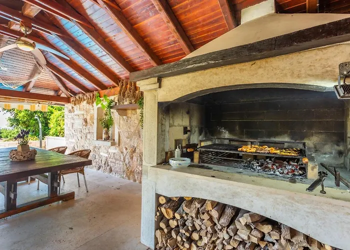 Mediterranean Terrace With Bbq, Swimming Pool And Sea View アパート *