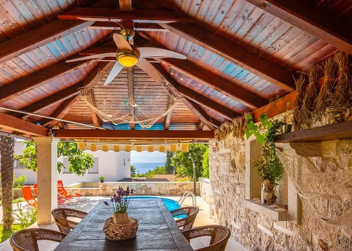 Mediterranean Terrace With Bbq, Swimming Pool And Sea View アパート