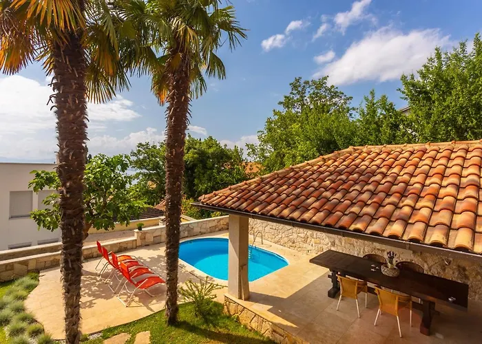 アパート Mediterranean Terrace With Bbq, Swimming Pool And Sea View