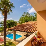 Mediterranean Terrace With Bbq, Swimming Pool And Sea View 公寓 *