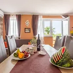 Mediterranean Terrace With Bbq, Swimming Pool And Sea View 奈维斯