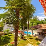 Mediterranean Terrace With Bbq, Swimming Pool And Sea View * 奈维斯