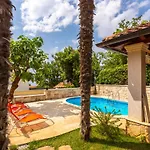 Mediterranean Terrace With Bbq, Swimming Pool And Sea View *