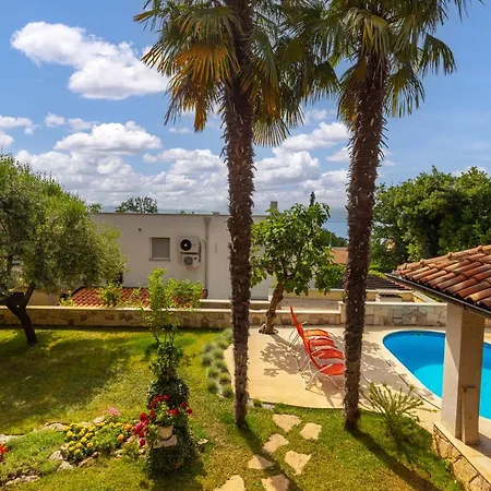 Mediterranean Terrace With Bbq, Swimming Pool And Sea View Apartment *