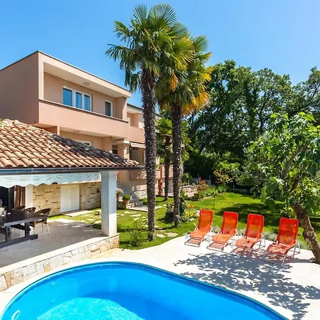 Mediterranean Terrace With Bbq, Swimming Pool And Sea View *
