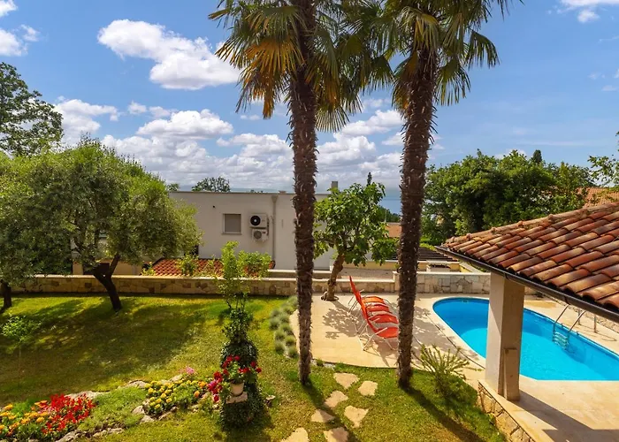Mediterranean Terrace With Bbq, Swimming Pool And Sea View Apartment *