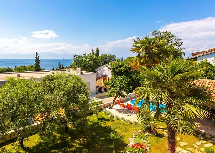 Mediterranean Terrace With Bbq, Swimming Pool And Sea View *