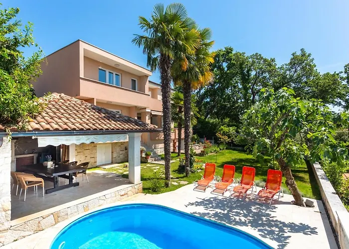 Mediterranean Terrace With Bbq, Swimming Pool And Sea View *
