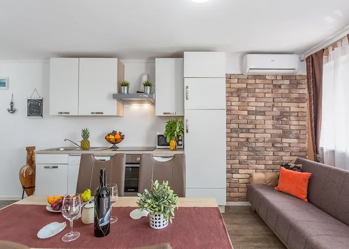 Mediterranean Terrace With Bbq, Swimming Pool And Sea View Apartment Njivice